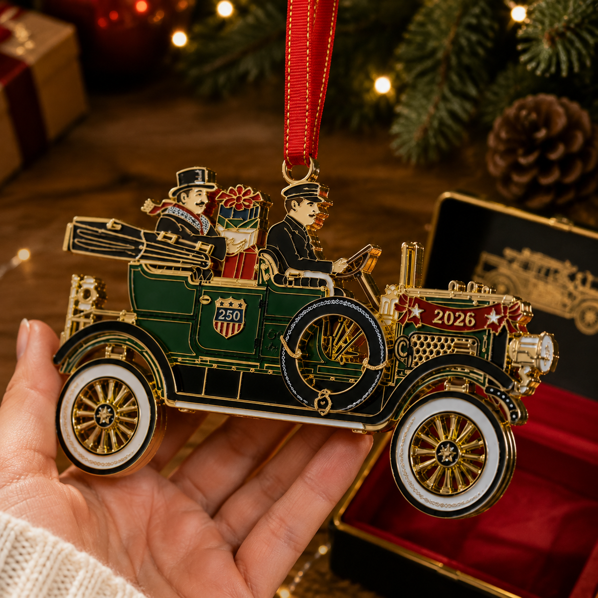 ✨250th Anniversary Edition Vintage Car Christmas Ornament